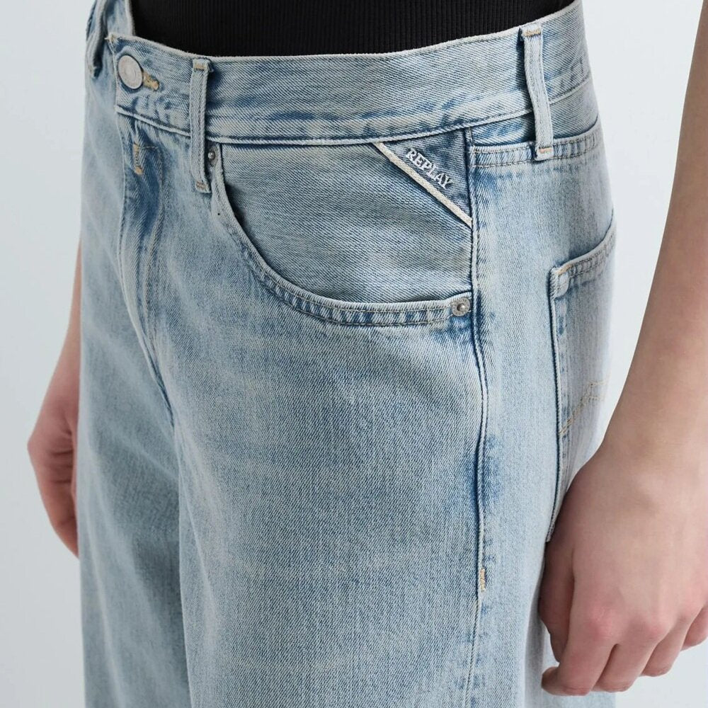 011124.DN_5.jpg